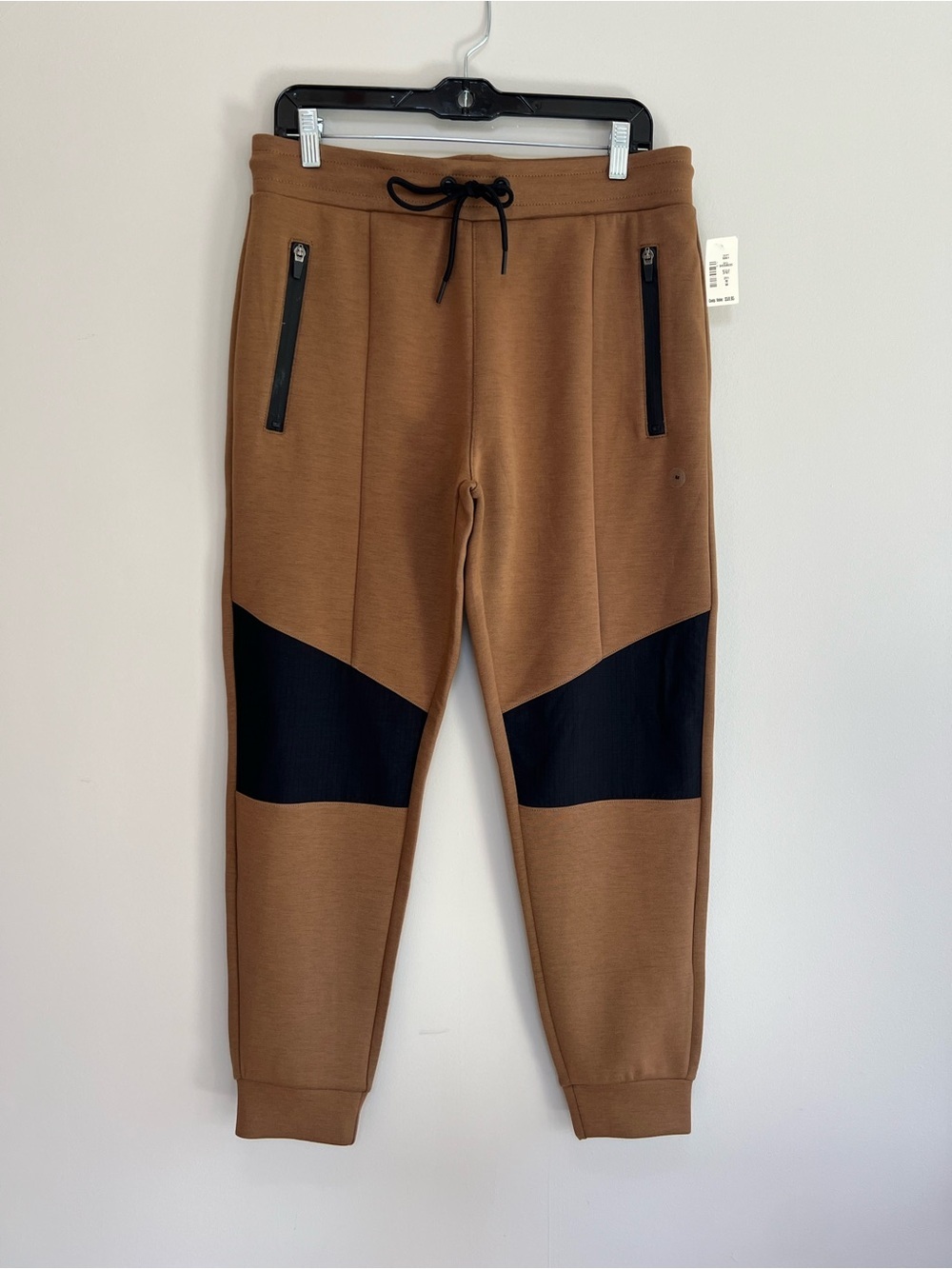 Aeropostale NWT Aero MVMNT Tech Stretch Fleece Knee Panel Drawstring Joggers, M